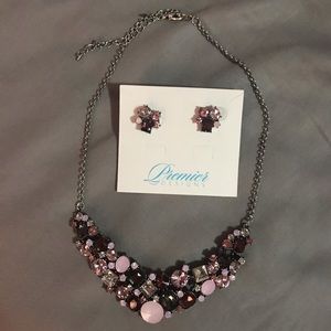Necklace and earring set